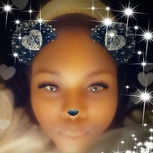 Meet your Posher, Eve